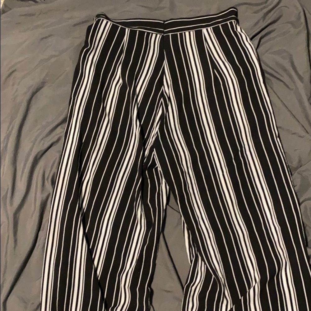 Women’s wide leg pants